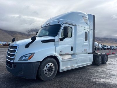 2020 Freightliner Cascadia 126 6x4 3- Achs Sattelzugmaschine mit Schlafkabine