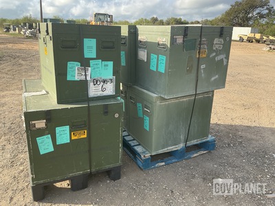 (7) Garrett Container Systems 864083-1 Storage Containers