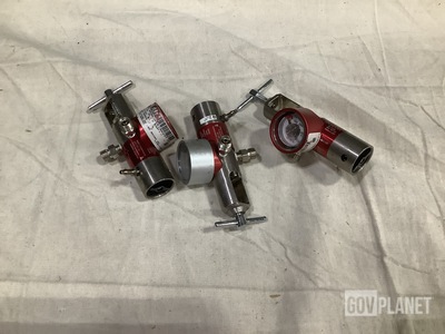 (41) Life Support Products L370-220-R-STL Oxygen Regulators