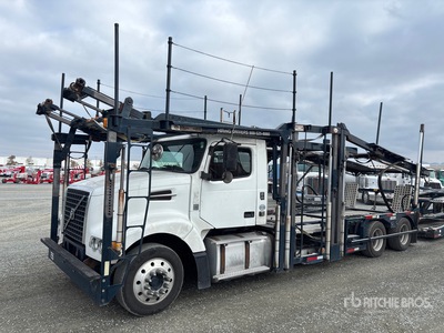 2014 Volvo VAH Car Carrier Truck