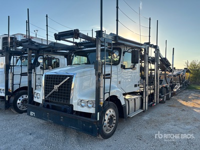 2015 Volvo VAH 6x4 Car Carrier Truck