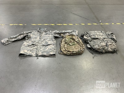 (22) Rucksack Packs, (19) Large Field Packs & (3) Parkas