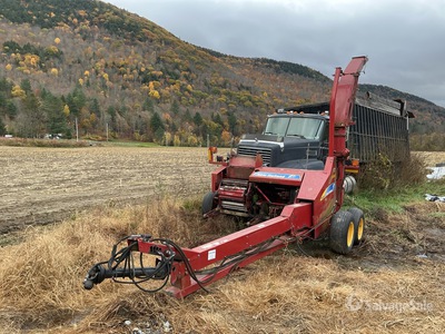 2012 New Holland FP240 Pull Type Forage Harvester