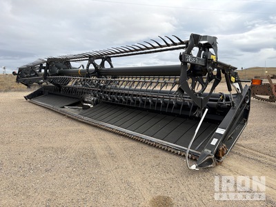 2012 Case 2162 40MIO 2BJ 40 ft 0 in Flex Draper Combine Header (Inoperable)