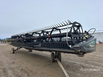 2014 MacDon D65-S 35 ft Draper Combine Header