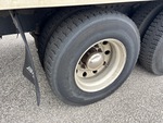 Underbody with Right Rear Drive Tires