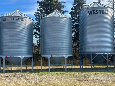 Westeel-Rosco +/- 2000 bu 6 Ring Hopper Grain Bin