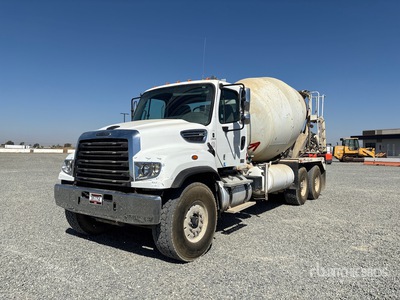 2017 Freightliner 114 SD 6x4 Mixer Truck