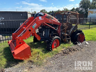 2025 Kubota M5-111HDC12-1 4WD Tractor