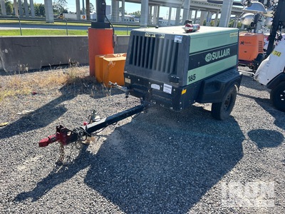 2018 Sullair 185DPQ-KU-T3 185 cfm Mobile Compresor de aire
