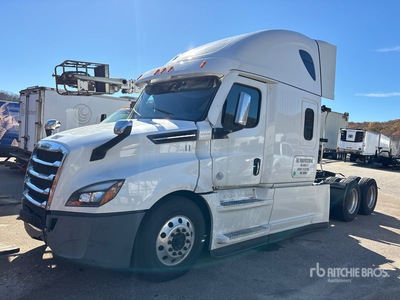 2021 Freightliner Cascadia 6x4 T/A Sleeper Truck Tractor (Inoperable)