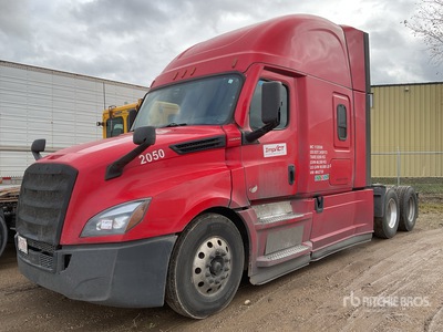 2020 Freightliner Cascadia Tri/A Day Cab Truck Tractor