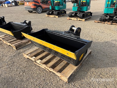 Trojan 80CL 48 in Tilting Excavator Bucket - Fits 50mm Cat 307/308, Komatsu PC78/88, Deere/Hitachi 75/85, Case, New Holland, Kobelco SK80, Bobcat E80 (Unused)