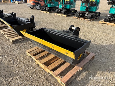 Trojan 80CL 48 in Tilting Excavator Bucket - Fits 50mm Cat 307/308, Komatsu PC78/88, Deere/Hitachi 75/85, Case, New Holland, Kobelco SK80, Bobcat E80 (Unused)