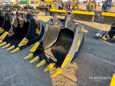 Trojan 120CL 36 in Digging Excavator Bucket - Fits 65mm Cat 311/312/313/314 Kobelco 140, Deere/Hitachi ZX120/135, Case 130/135, Doosan DX140 (Unused)