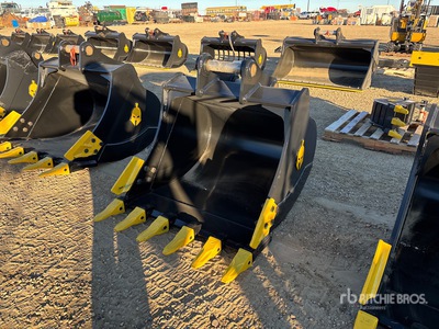Trojan 120CL 42 in Digging Excavator Bucket - Fits 65mm Cat 311/312/313/314 Kobelco 140, Deere/Hitachi ZX120/135, Case 130/135, Doosan DX140 (Unused)