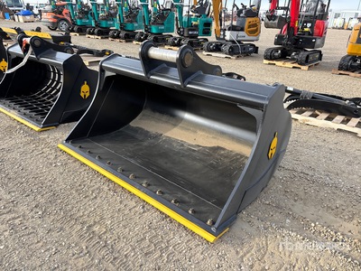 Trojan 200CL 72 in Cleanup Excavator Bucket - Fits 80mm Cat 320/321/323, Hyundai R210, Komatsu PC200/220, Deere 160/200/225, Kobelco SK210, Case 210/225, Doosan DX225 (Unused)