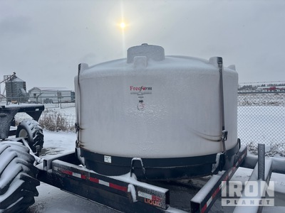 USWG 1500 gal Skid Mounted Poly 1500 Hopper Tank