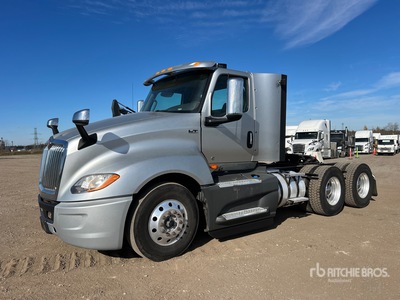 2019 International LT625 6x4 Ciągnik siodłowy T/A z kabiną dzienną