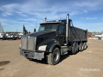 2014 Kenworth T880 8x4 Tri/A Dump Truck