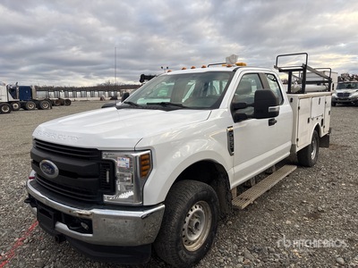 2019 Ford F-350 XL 4x4 Extended Cab Camion utilitaire