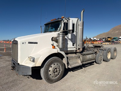 2012 Kenworth T800 8x4 4-Achs Sattelzugmaschine