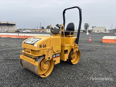 2004 Cat CB224E Rodillo Tándem