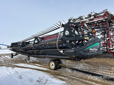 2014 MacDon FD75-D 45 ft Flex Draper Combine Header