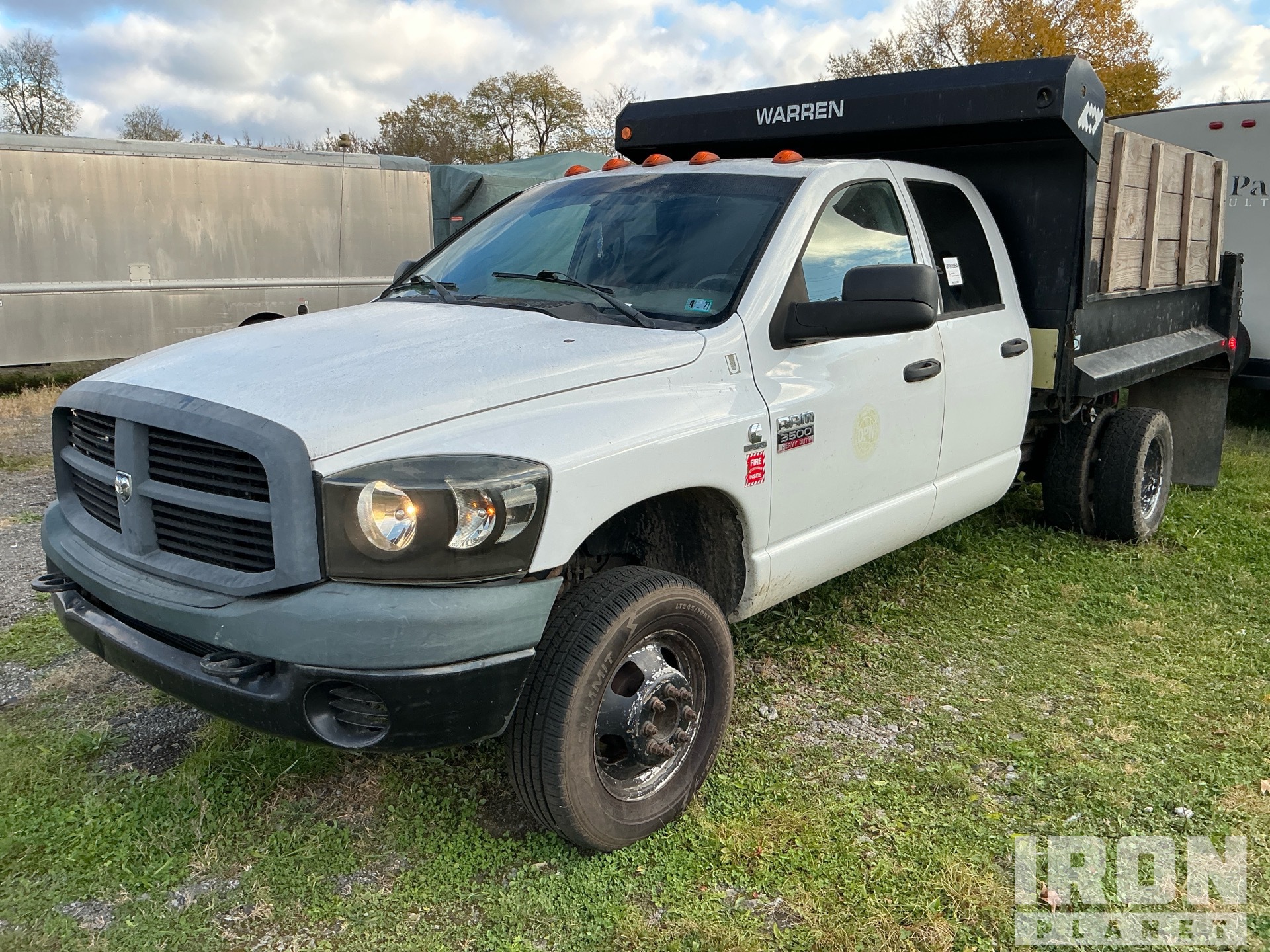 2010 Dodge 3500 4x2 Crew Cab S/A Camión dumper