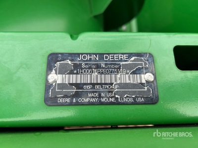 2015 John Deere 615P 15 ft Draper Combine Pickup Header