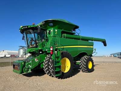 2015 John Deere S680 حصادة مجمعة