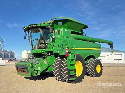 2015 John Deere S680 حصادة مجمعة