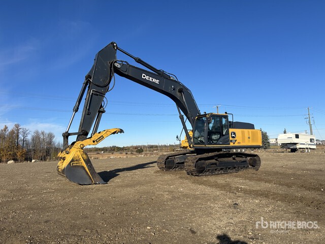 を見 Excavators