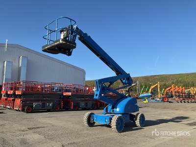 2015 Nifty-Lift HR21 4WD Hybrid Articulating Boom Lift