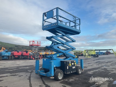 2013 Genie GS3369 4x4 Diesel Scissor Lift