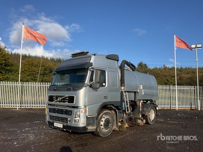 2009 Volvo 440HP Sweeper Truck