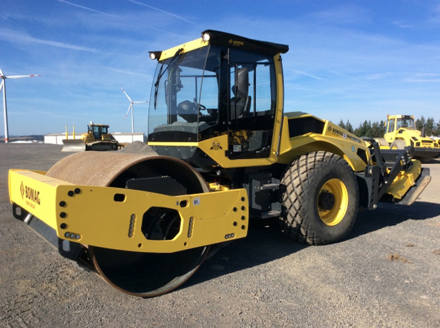 2017 Bomag BW213BVC+P-5 Single Drum Compactor - Ex Demo 2017 Bomag BW213BVC+P-5 Single Drum Compactor - Ex Demo