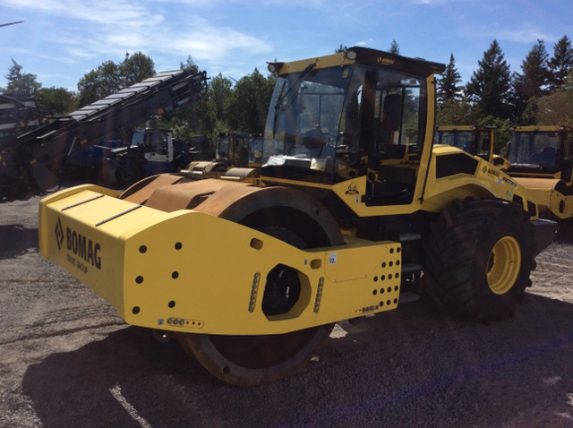 2018 Bomag BW226DI-5 Vibratory Single Drum Compactor - Ex Demo 2018 Bomag BW226DI-5 Vibratory Single Drum Compactor - Ex Demo