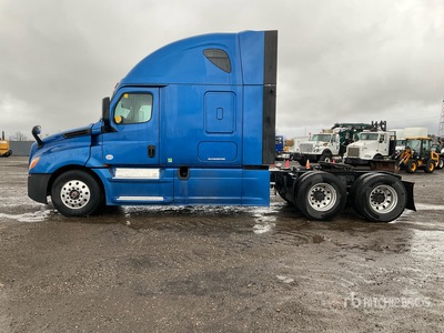 2019 Freightliner Cascadia 126 6x4 T/A Slaapcabine Trekker