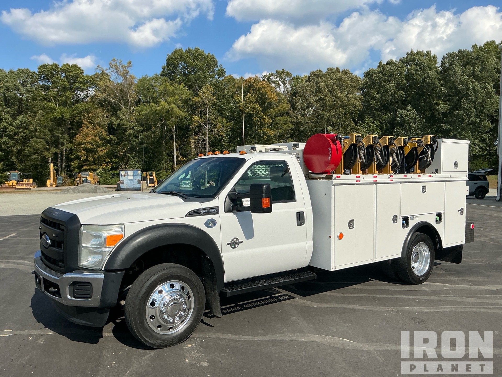 2016 Ford F-550 4x2 Lube Truck