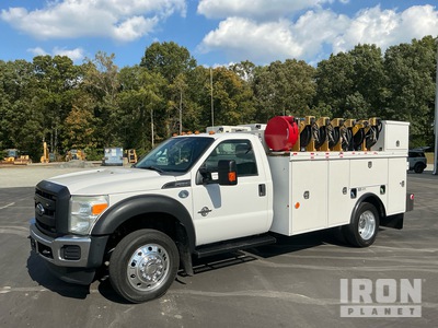 2016 Ford F-550 4x2 Lube Truck