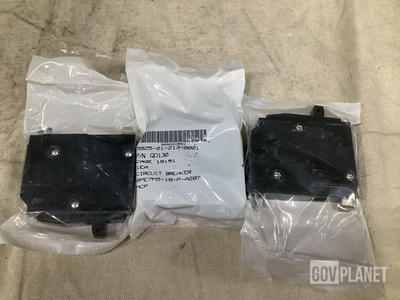 (641) Lynn Electronics QO130 Circuit Breakers