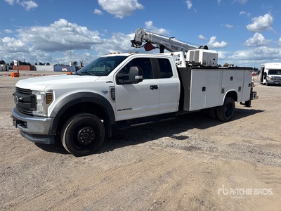 2019 Ford F-550 XL 4x4 Extended Cab Service Truck