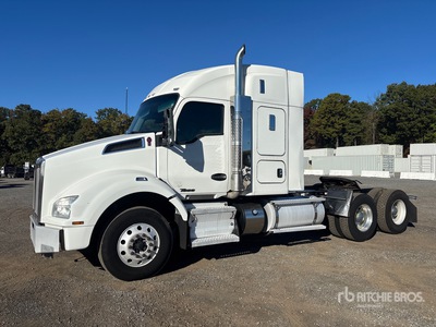 2020 Kenworth T880 6x4 T/A Sleeper Truck Tractor