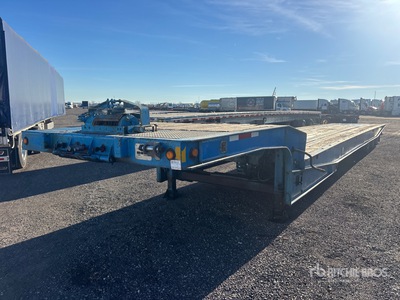 2011 Landoll 455 52 ft Tri/A 油圧テールトレーラー