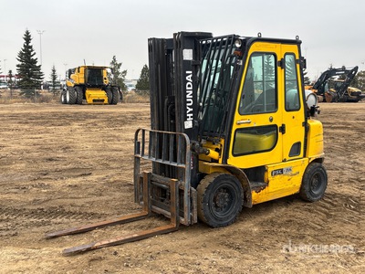 2017 Hyundai H25L-7A 5000 lb Pneumatic Tire Forklift
