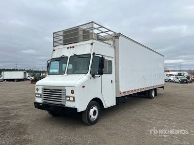 2001 Freightliner MT55 4x2 Step Van Truck