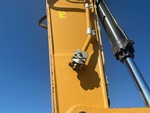 Hydraulics with Auxiliary Hydraulic Plumbing