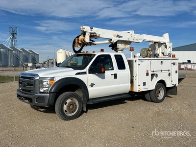 Altec AT37G 37 ft on 2012 Ford F-550 XLT 4x4 Extended Cab Bucket Truck