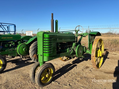 1944 John Deere B 2WD Narrow Front Antique Tractor